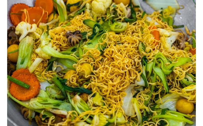 Mì xào hải sản
